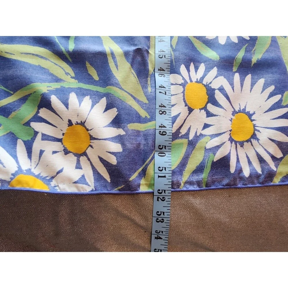 Mervyn's California Daisy Lane Tablecloth Blue 52